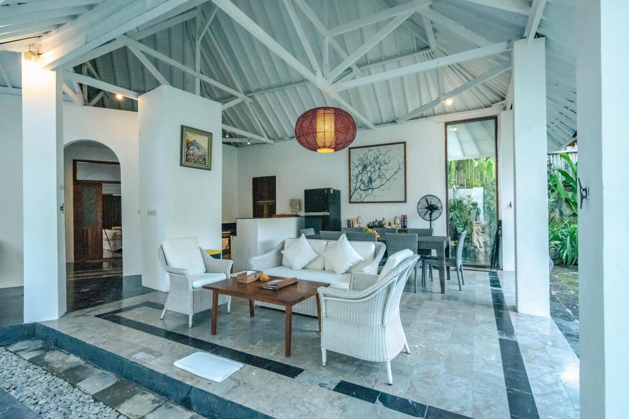 5 Bedroom Villa In Seminyak With Big Garden Exterior photo