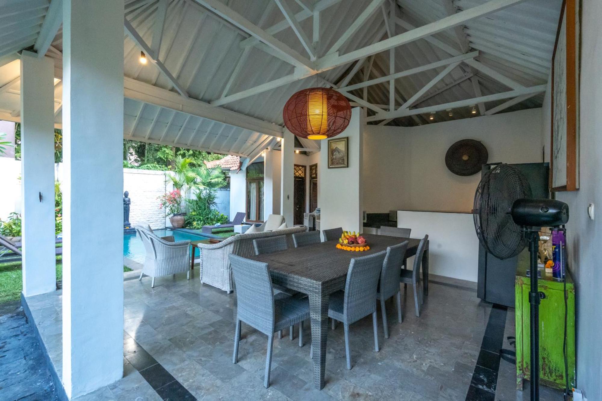 5 Bedroom Villa In Seminyak With Big Garden Exterior photo